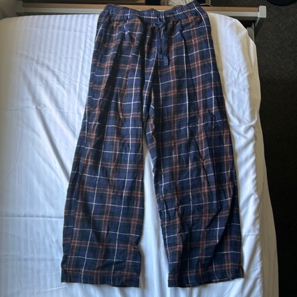 Uniqlo Flannel Pajamas - Picture 2 of 2